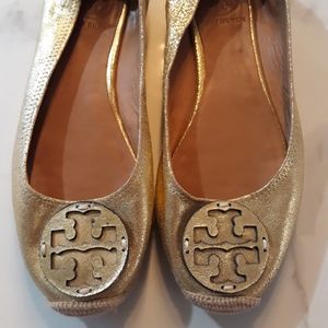 Like new Tory Burch Metallic Gold Espadrilles